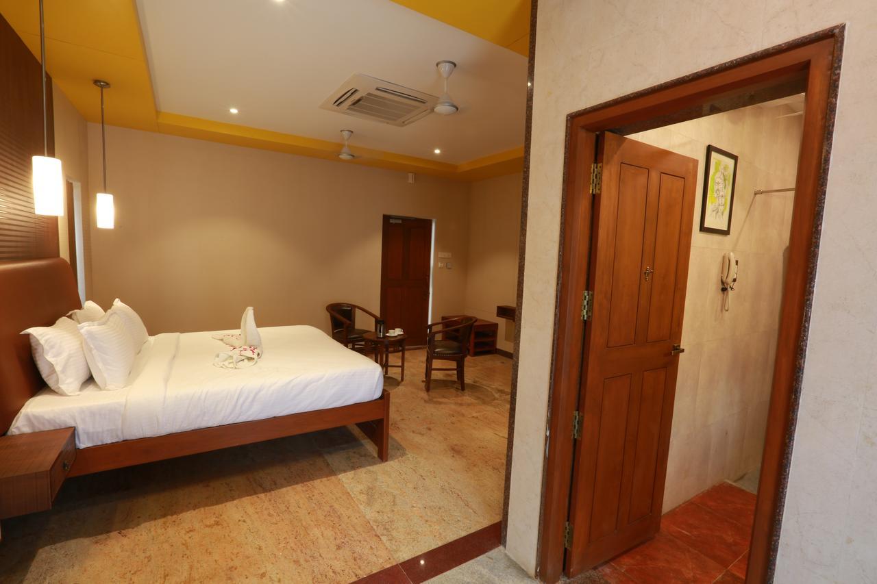 Mayapuri Amira Kumbakonam Buitenkant foto