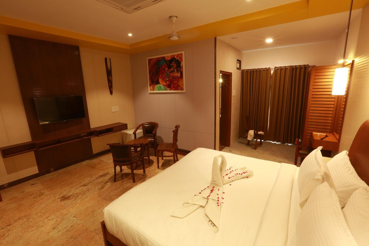 Mayapuri Amira Kumbakonam Buitenkant foto