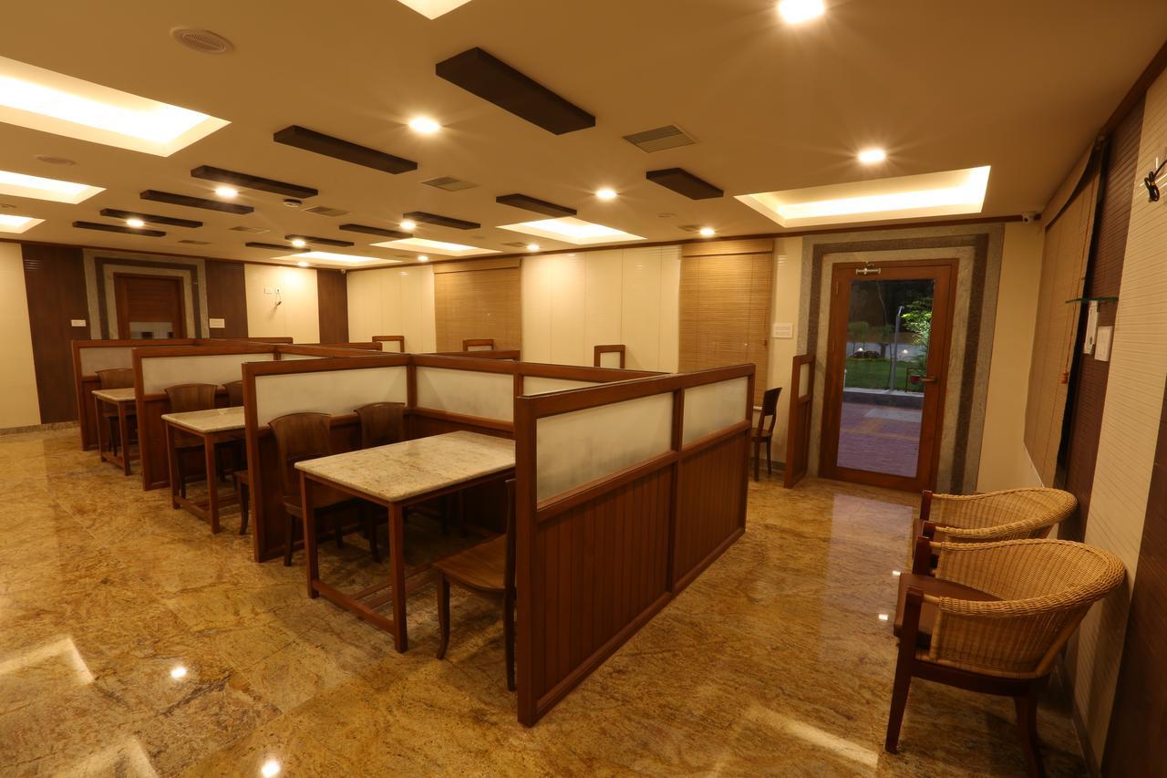 Mayapuri Amira Kumbakonam Buitenkant foto