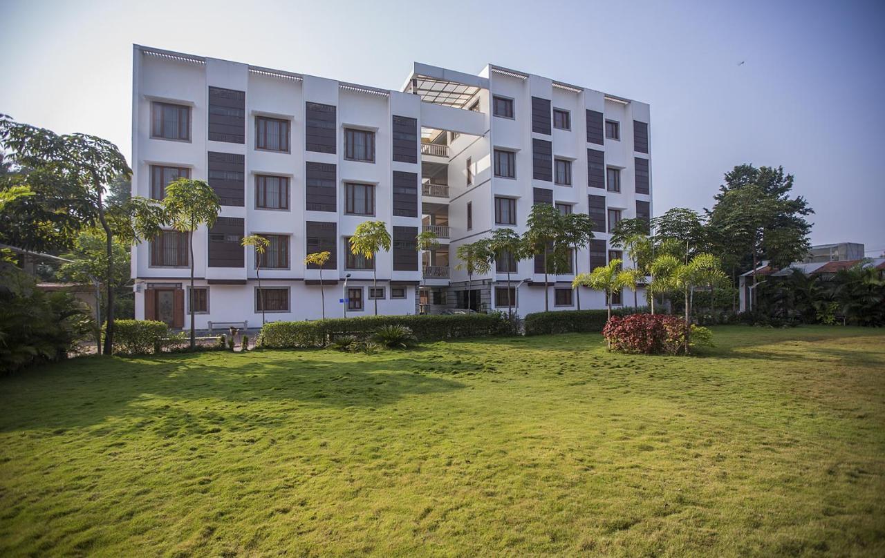 Mayapuri Amira Kumbakonam Buitenkant foto